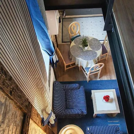 Loft Near Old Town Gates Apartmán